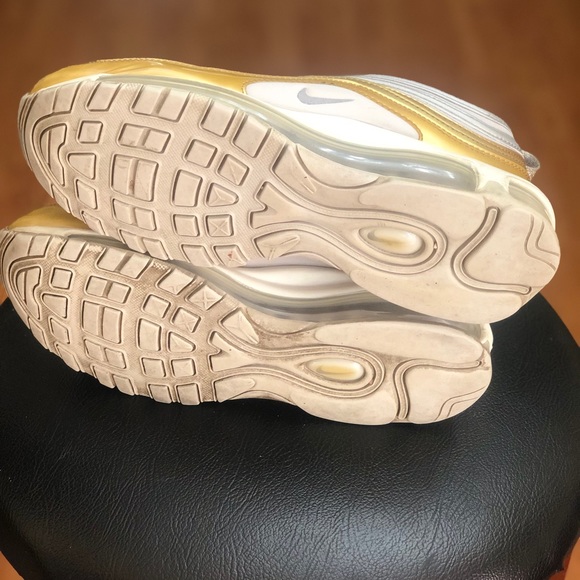 Nike airmax 97 womens sneaker vast grey/metallic gold size 9 mens/10.5 womens - Picture 4 of 4